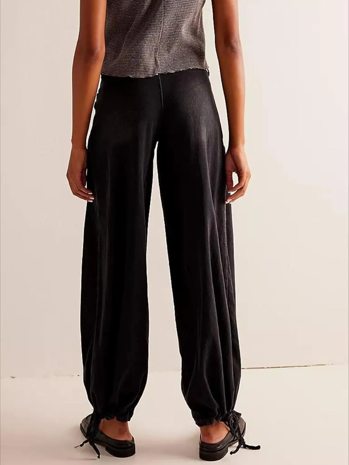 chouyatou Women's Boyfriend Baggy Jeans Y2k Barrel Wide Leg Jeans Drawstring Bottom Pleated Denim Pants