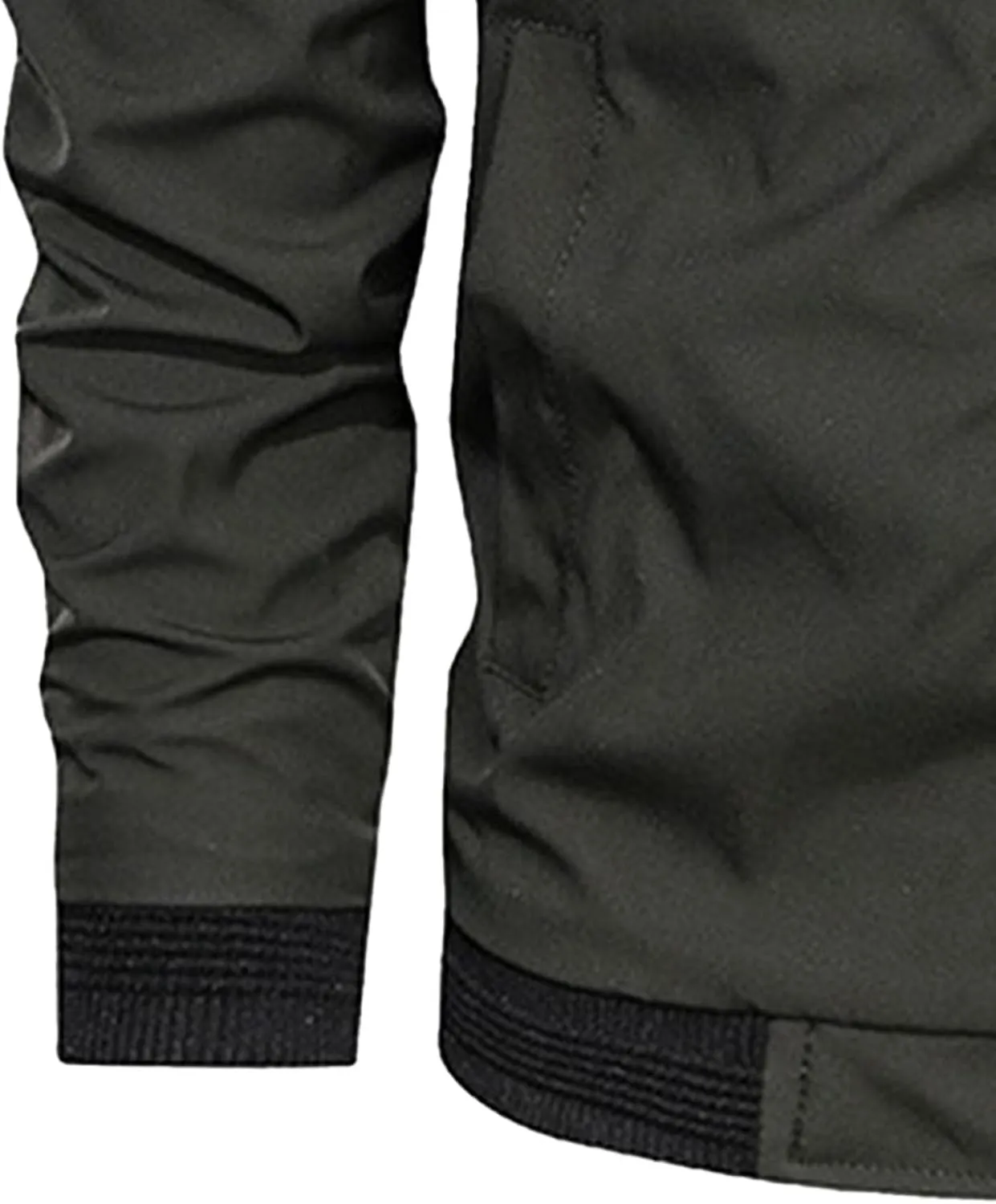 Men's Lightweight Jackets with Pockets Casual Spring Fall Windbreaker Windproof Zip Up Jacket Fashion Coats