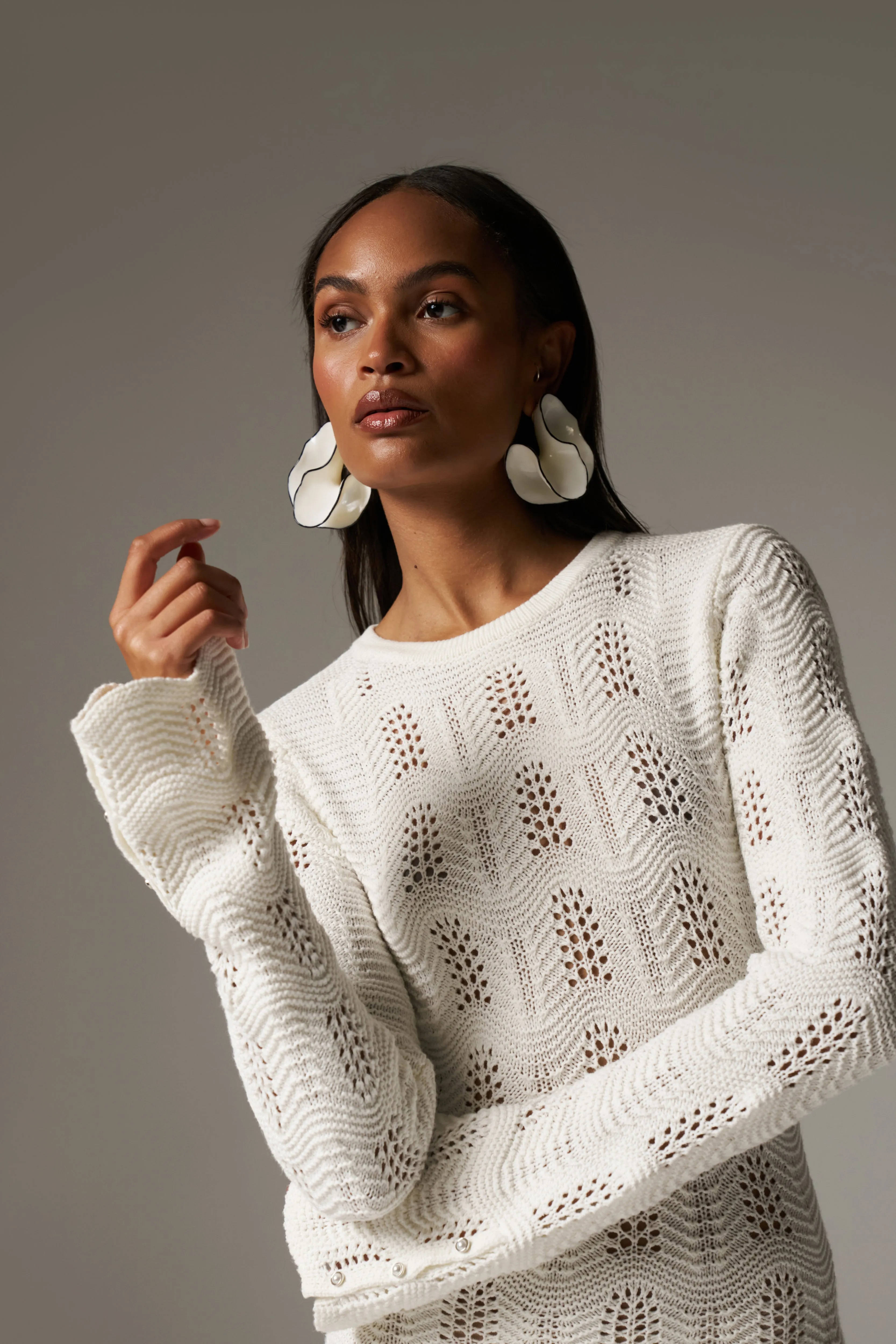 SCALLOP EDGE KNITTED MAXI DRESS - OFF WHITE